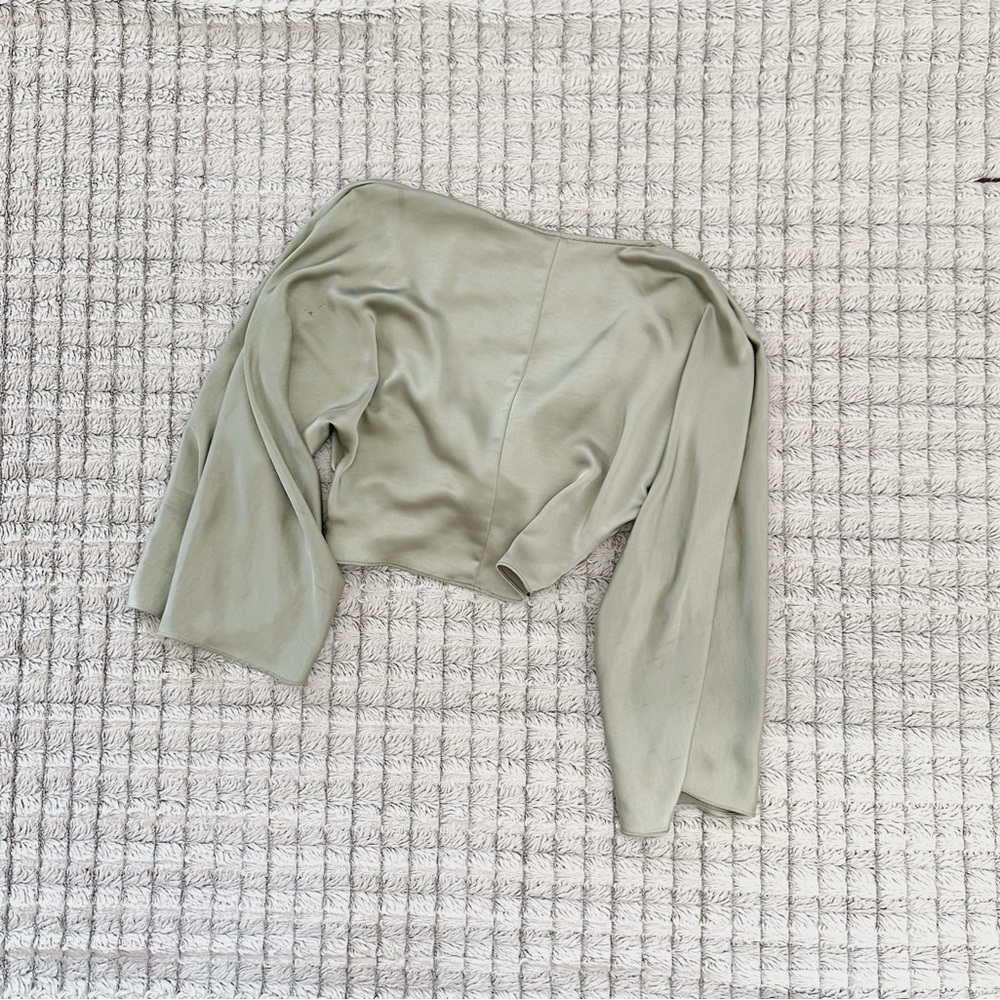 Zara Green Satin Bell Sleeve Crop Blouse with Tie Front - Picture 4 of 6